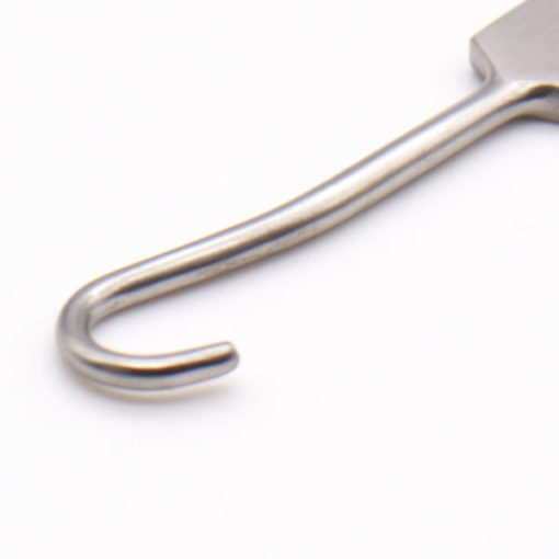 Tendon Hook Retractor Single Blunt hook close up